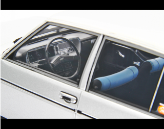 Fiat 131 1600 Mirafiori Special 1974 Bianco - weiß Laudoracing 1:18 Resinemodell (Türen, Motorhaube... nicht zu öffnen!)
